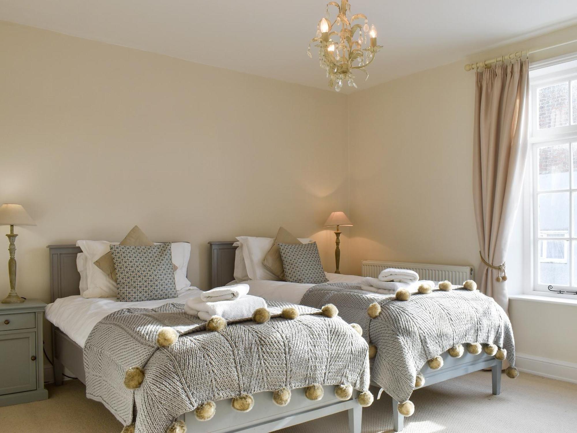 Whitby Townhouse Villa Bagian luar foto
